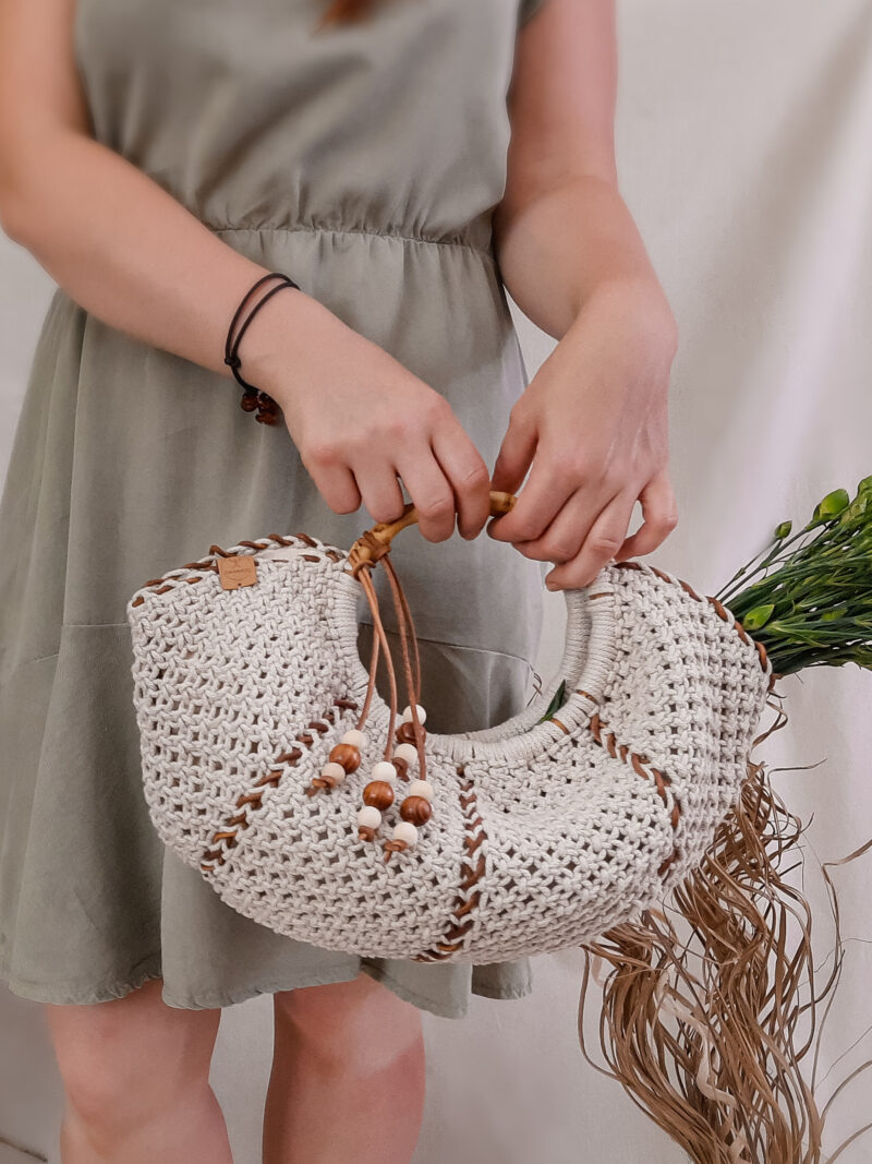 torebka koszyczek romantyczna torebka pleciona z makramy z lnu i skóry, do ręki z bambusową rączką, naturalna
