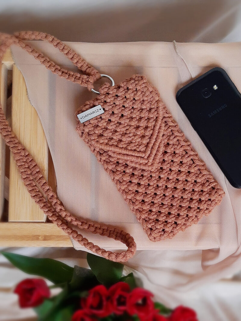 torebka - case na telefon do noszenia na szyi, przez ramię, na długim pasku, karmelowa