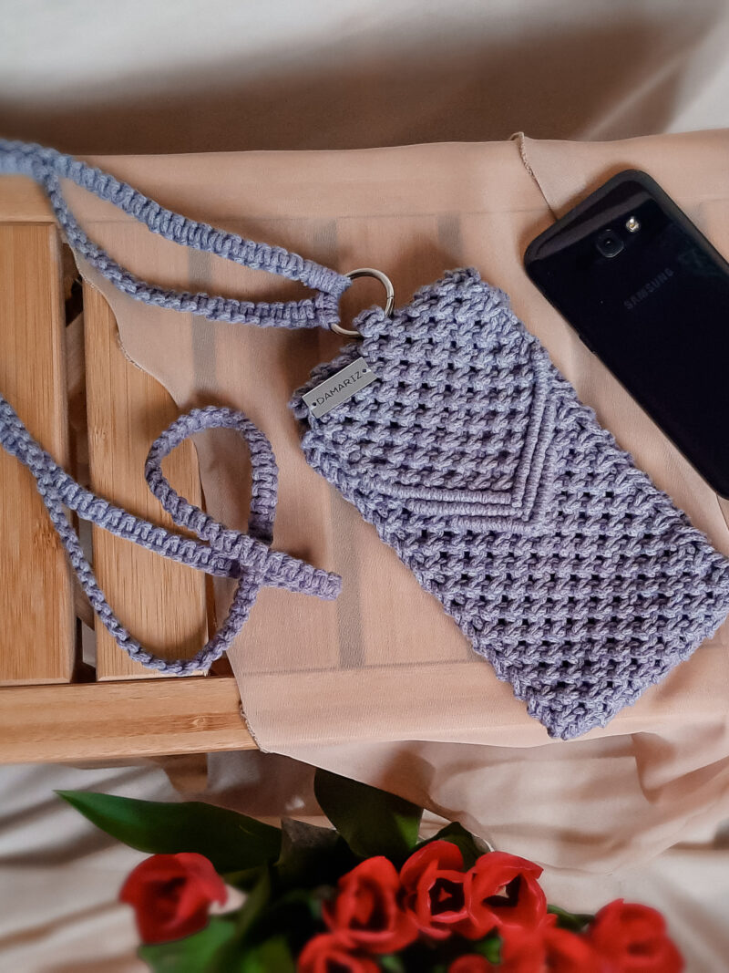 torebka - case na telefon do noszenia na szyi, przez ramię, na długim pasku, szara, stalowa