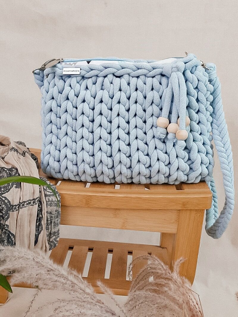 torebka pleciona z grubego sznurka przez ramię i na ramię, na wiosnę, na lato, błękitna