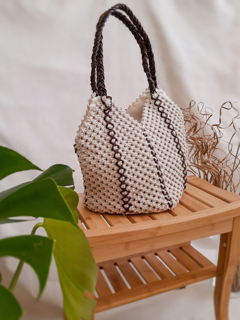 Torebka z kwadratowym dnem, pojemna torebka na ramię shopperka wypleciona techniką makramy ręcznie z lnu, naturalna lniana