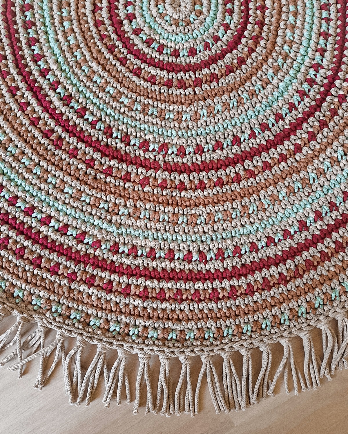 okrągły dywan pleciony ze sznurka bawełnianego, kolorowy, z frędzlami, w stylu etnicznym, dywan do prania