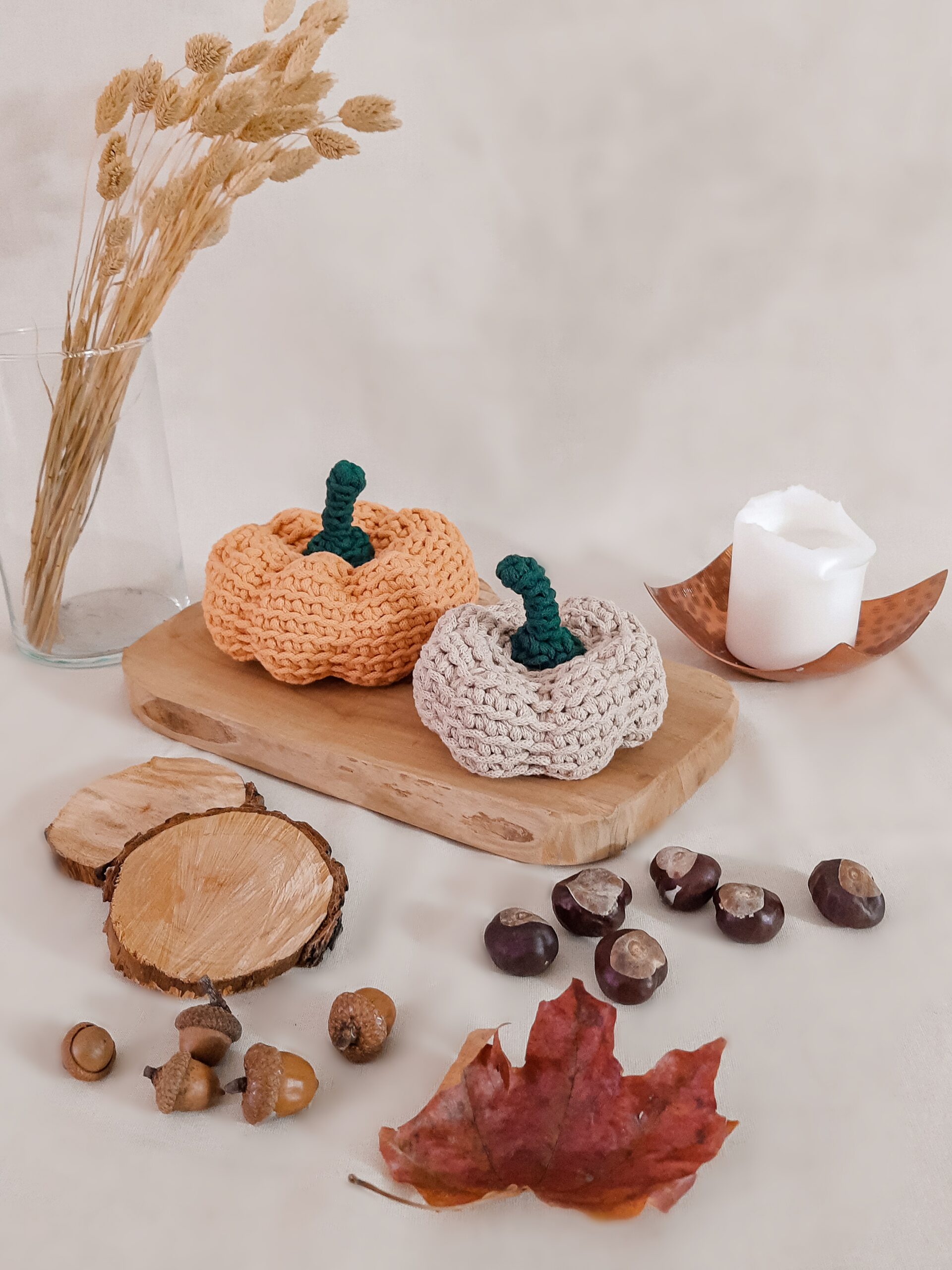 dynie baby boo ze sznurka na szydełku, dynie, dekoracje jesienne