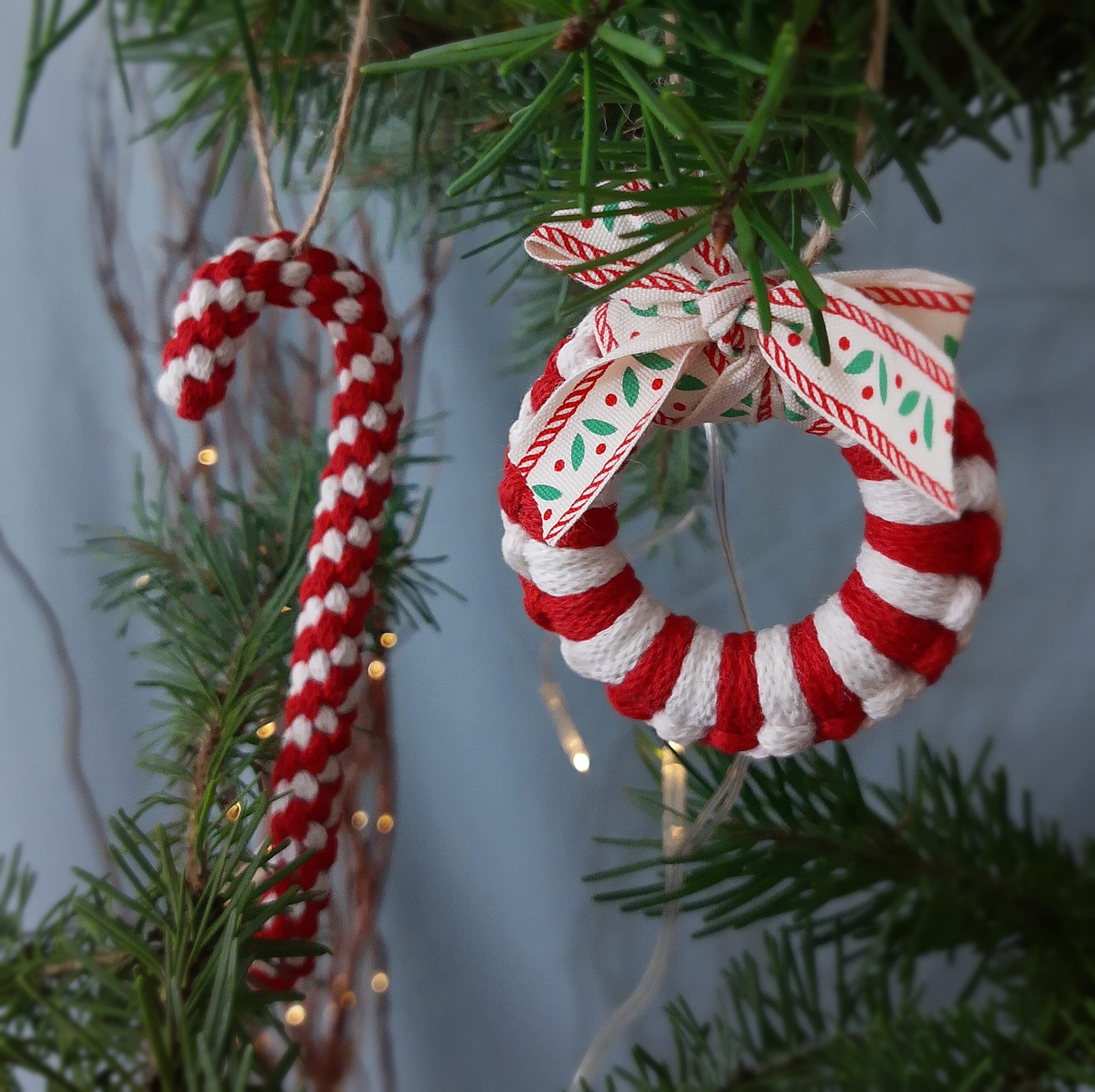 Zestaw ozdób świątecznych 2 szt. - czerwony