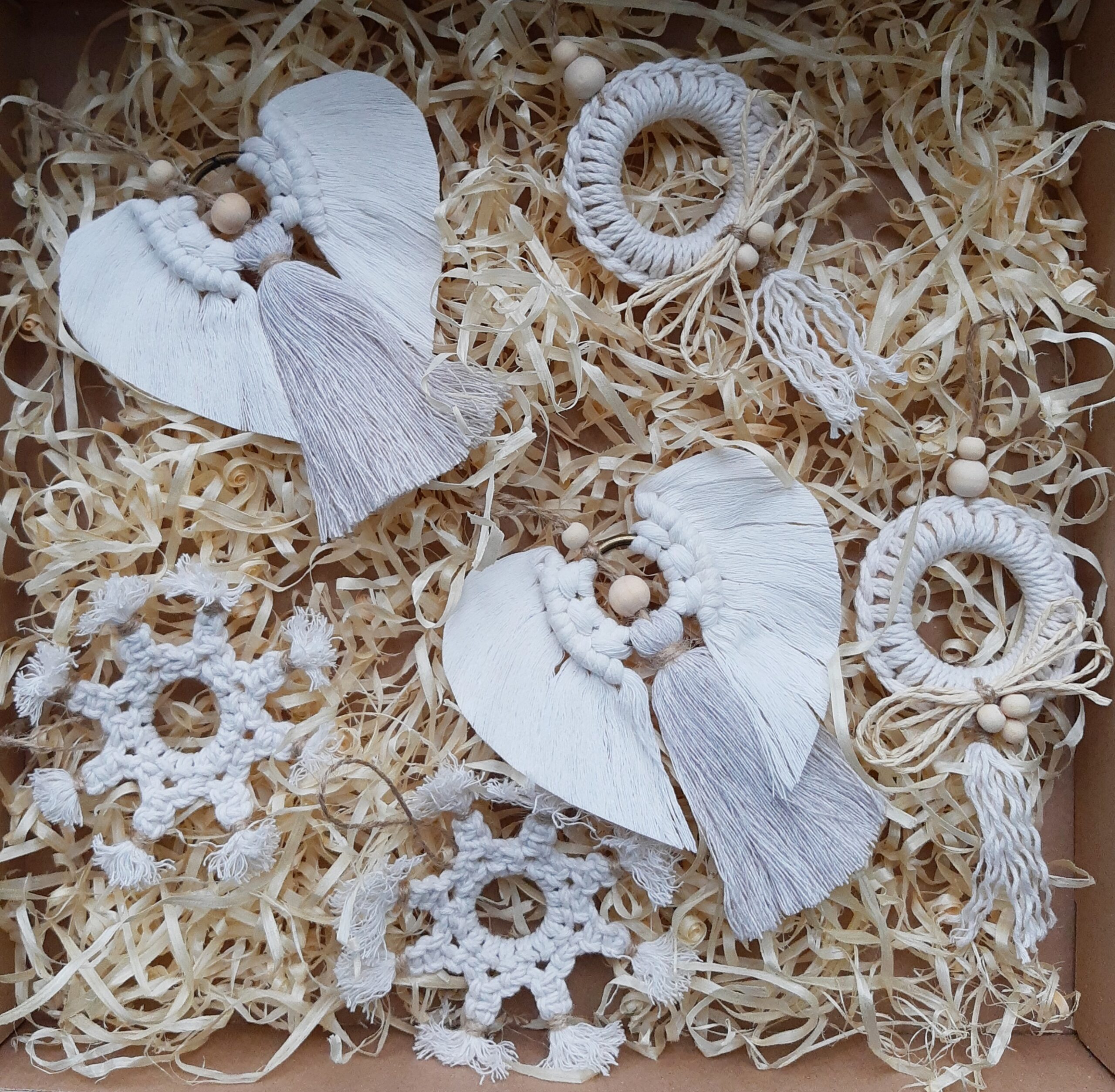 Zestaw ozdób świątecznych 6 szt. z aniołami - naturalny - obrazek 3