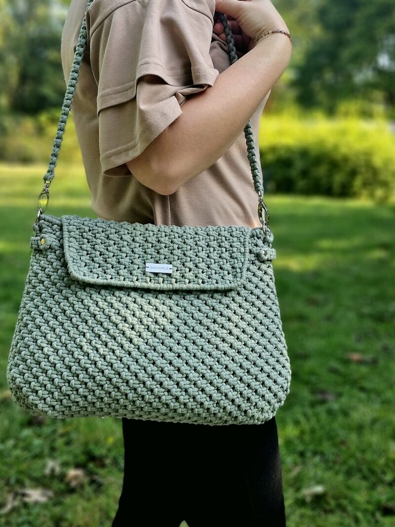 Casualowa torebka ze sznurka z klapką - Twój projekt