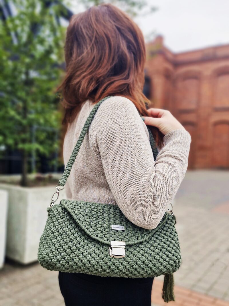 torebka bagietka listonoszka z klapką oliwkowa khaki modna torebka na jesień, ręcznie robiona, pleciona torebka, prezent dla żony, dla dziewczyny dla mamy