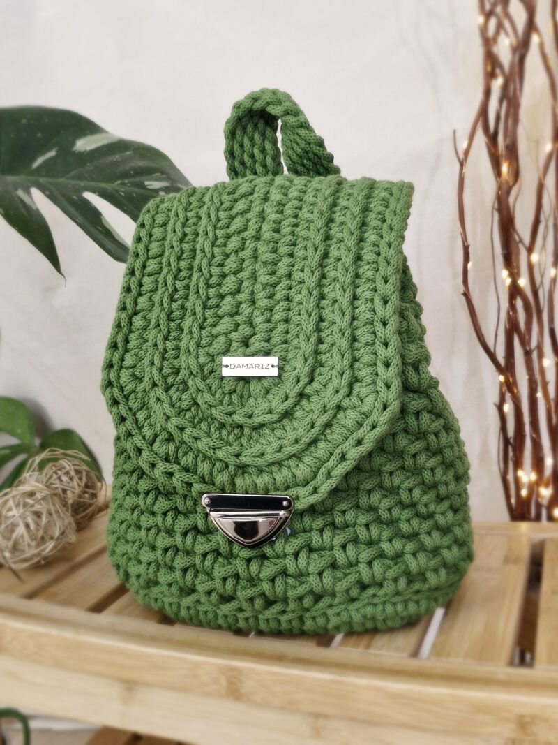 plecak zielony awokado szparadowy, damski plecak ze sznurka, plecak z klapką prezent pod choinkę, moda damska plecak