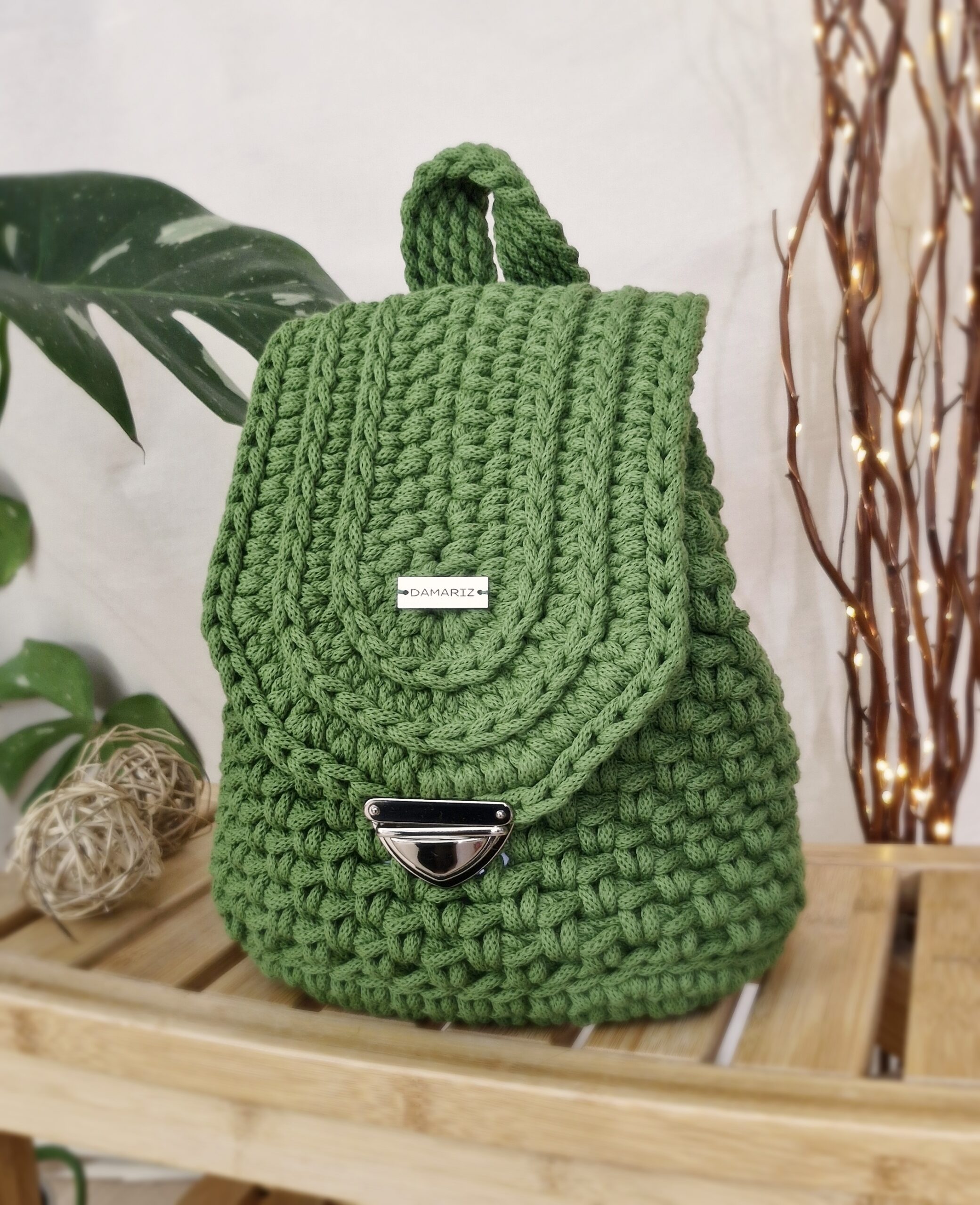 plecak zielony awokado szparadowy, damski plecak ze sznurka, plecak z klapką prezent pod choinkę, moda damska plecak