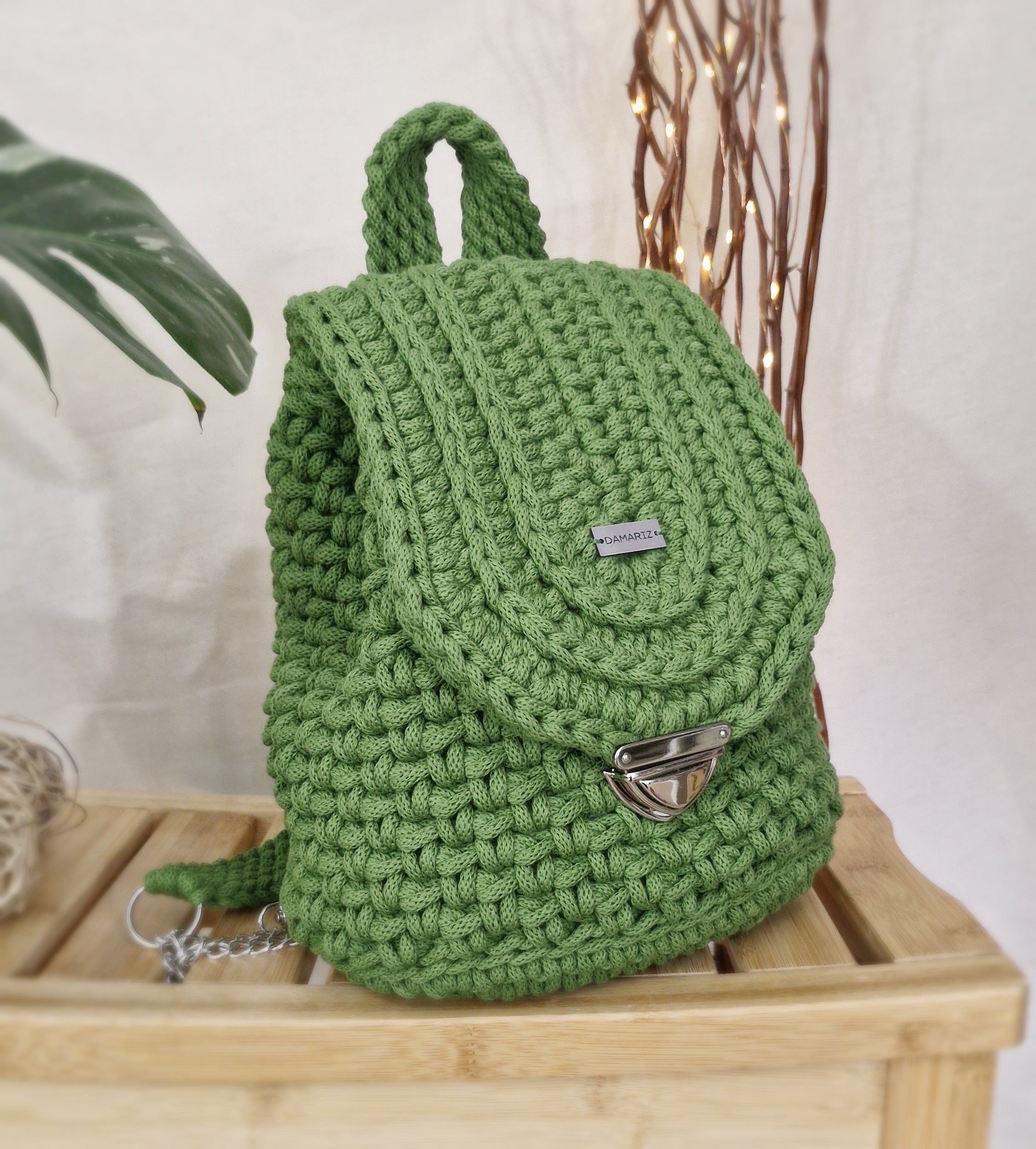 plecak zielony awokado szparadowy, damski plecak ze sznurka, plecak z klapką prezent pod choinkę, moda damska plecak
