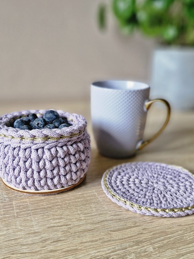 zestaw prezentowy z kubkiem fioletowy, lila, zestaw prezent pod choinkę, neutralny prezent dla niej, prezent dla domatora, kubek, podkładka, koszyczek, zestaw prezentowy z kubkiem fioletowy, lila, zestaw prezent pod choinkę, neutralny prezent dla niej, prezent dla domatora, kubek, podkładka, koszyczek,