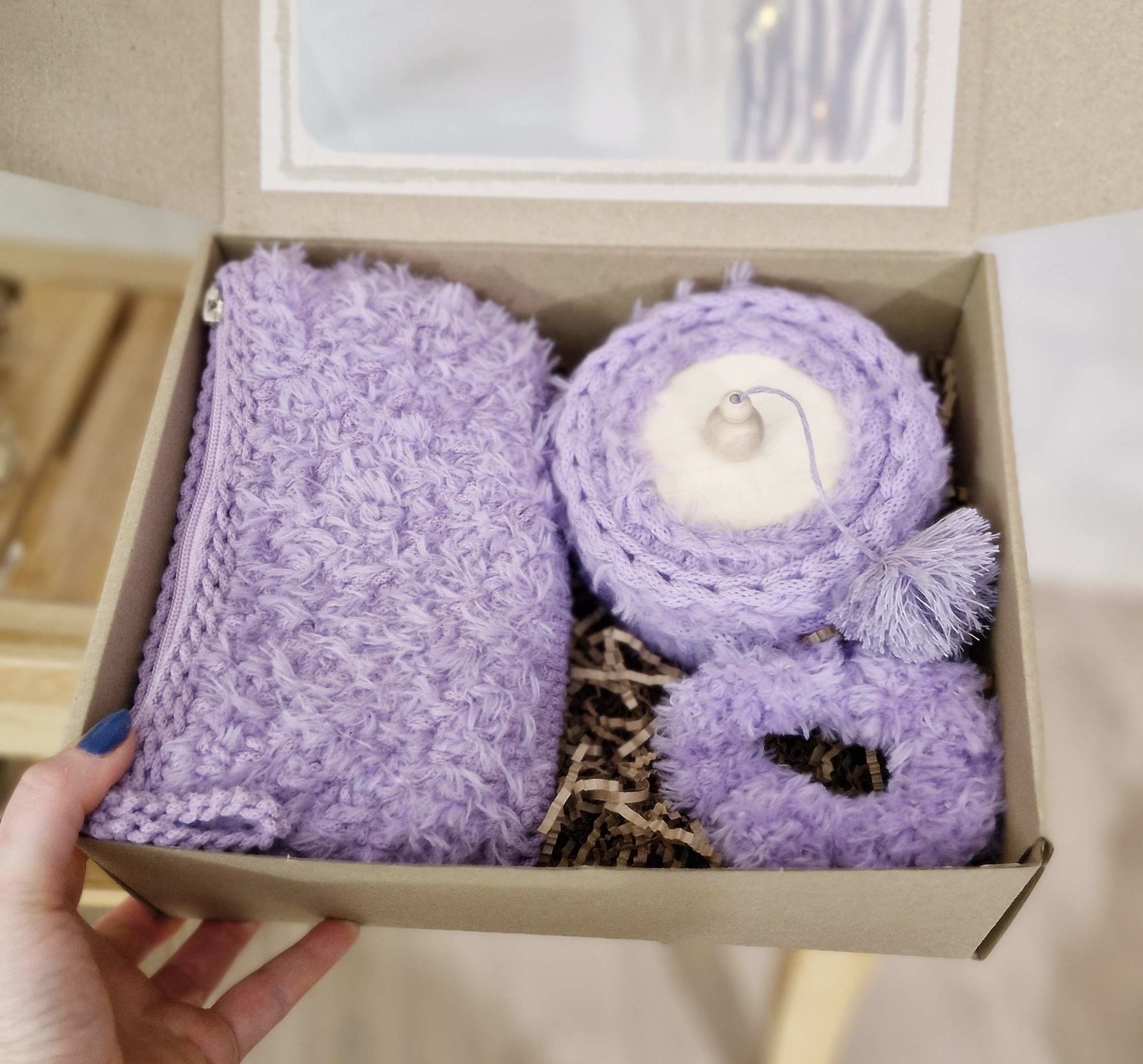 zestaw włochaty futerkowy kosmetyczka , gumka do włosów, szkatułka na drobiazgi, prezent dla dziewczyny, prezent dla niej, fioletowy zestaw prezentowy