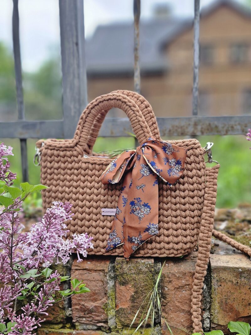 torebka z uchem na szydełku, torebka koszyczek klasyczna, torebka z kokarda brązowa karmelowa, torebka handmade do letniej sukienki